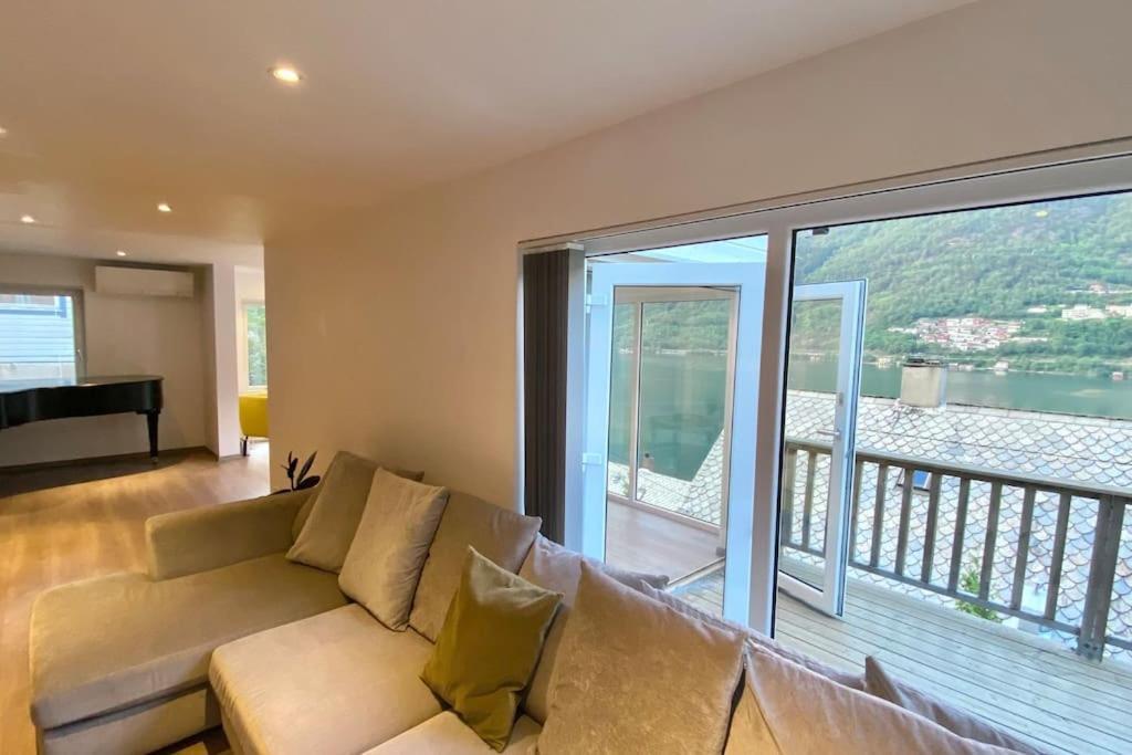 Fjordside Panorama House Trolltunga Villa Ода Екстериор снимка